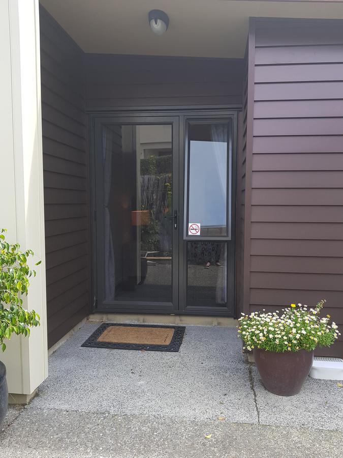 Heta Road B&B New Plymouth Exterior photo
